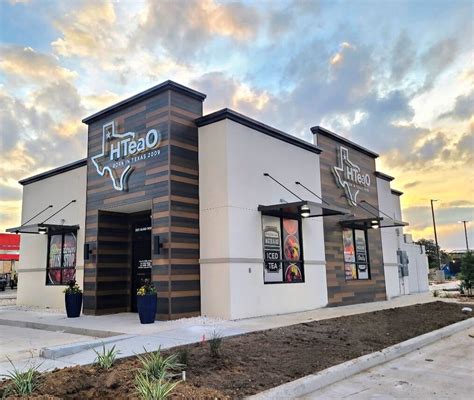 Restaurants at alamo ranch - Apr 15, 2022 · The new Alamo Ranch restaurant joins other upcoming chains expanding into the area, like Zaxby's and The Great Greek Grill. The Tennessee-based chain is also planning a third restaurant at 17202 ... 